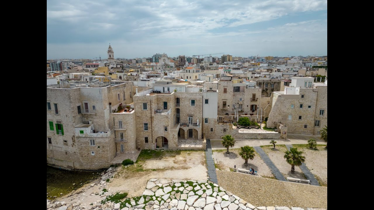 Locale commerciale sito in Via San Girolamo 12/14 - Molfetta (BA)