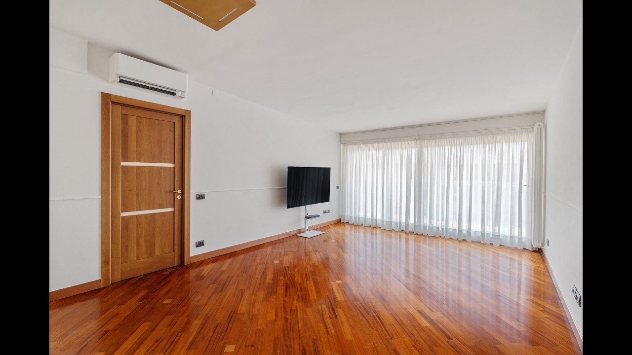 Attico con terrazzo in Via De Amicis 39 - Milano (MI)