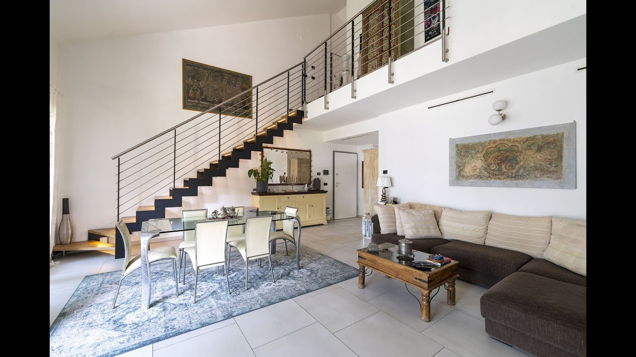 Quadrilocale duplex in Via Lomellina (TO)