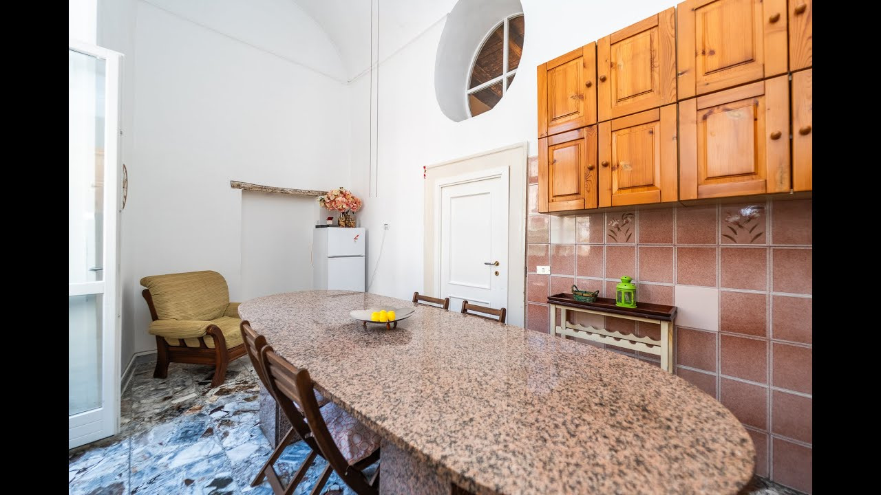 Ampio Bilocale in Via dei Pellegrini 11, Napoli (NA)