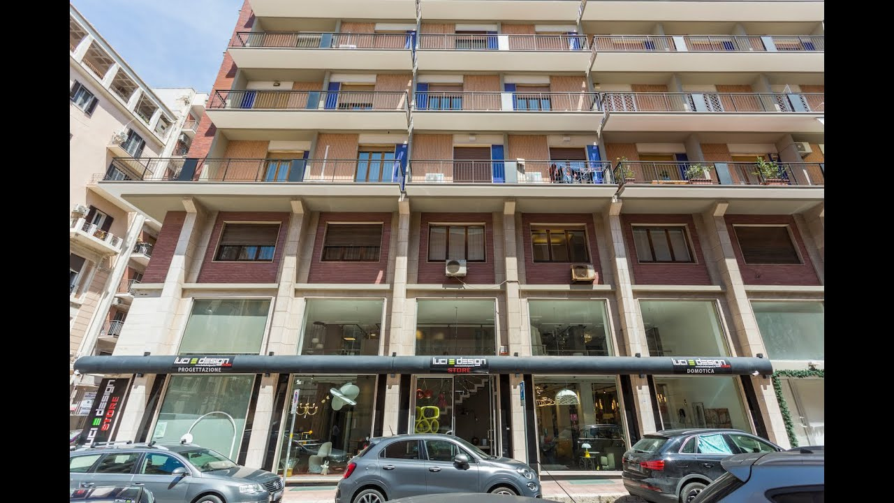 Locale commerciale sito in Via Mazzini 37 - Taranto (TA)